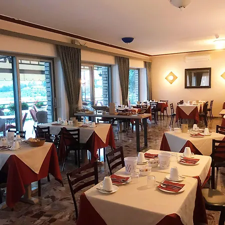 Ξενοδοχείο Garden 3*