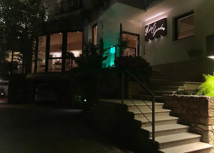 Garden Hotel 3*