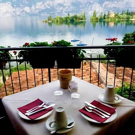 Hotel Garden 3*